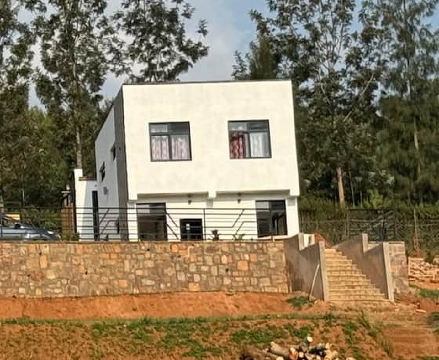 The modern annexe house in daylight